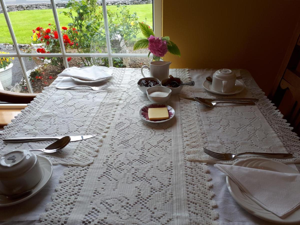 The Creggs Bed & Breakfast Ballyvaughan Bagian luar foto